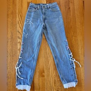 Levi’s Custom Lace-Up Painted 550 Jeans Women’s 5